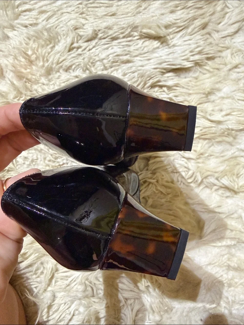 Stuart Weitzman Patent Pointed-Toe Wedge Flats in Black and Tortoiseshell 8 - Picture 4 of 8